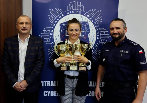 Coraz więcej Ukraińców w polskiej policji