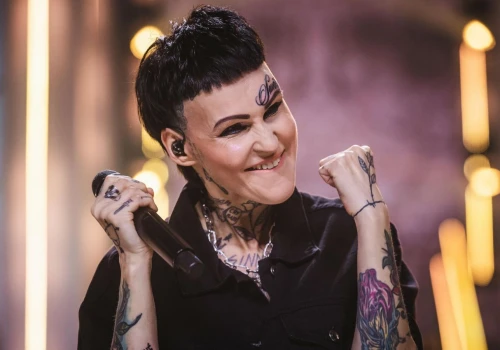 Agnieszka Chylińska wyszła na scenę w Sopocie. Cała Polska dowiedziała się wkrótce potem o tym, o czym piosenkarka długo milczała