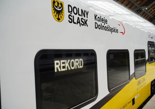 W 56 minut z Kłodzka do Wrocławia pociągiem! Rekord pobity!