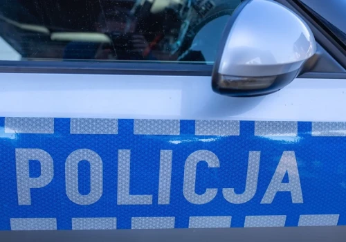Przesłał jej intymne zdjęcia, a ona zaczęła go szantażować