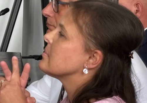 Elwira Ślimak atakuje opozycję i niezależne media. Wywołała awanturę na sesji rady miejskiej