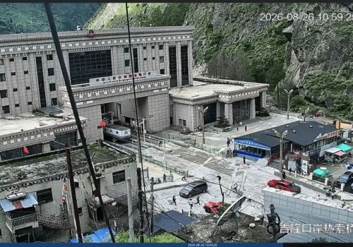 Powódź błyskawiczna na granicy Nepalu i Tybetu. Katastrofa uderzyła także w energetykę