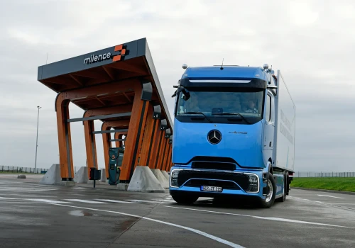 Elektryczne ciężarówki rosną w Europie, jak na drożdżach. Infrastruktura ładowania nadal „kuleje”