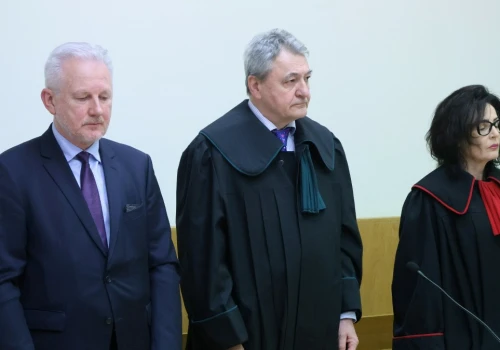 Wraca temat napadu na byłego wiceszefa KNF. Sąd rejonowy podjął decyzję