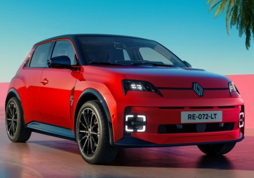 Renault 5 po zmianach: do 430 km zasięgu i nowa 110-konna wersja z baterią LFP