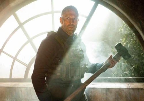 Jason Statham i legendy kina akcji. Jak dbają o sprawność?