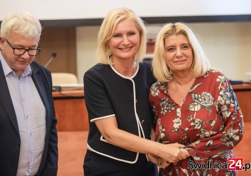 Z fotela dyrektora pogotowia na fotel wiceprezydenta Świdnicy? I co dalej z Klubem KO?