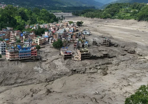 Tragiczny bilans powodzi w Nepalu. Co najmniej 157 ofiar i setki zaginionych
