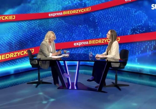 Agnieszka Dziemianowicz‑Bąk, ministra rodziny, pracy i polityki społecznej: Wyższe 8…