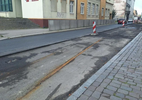Przy okazji prac na Poznańskiej odnaleziono stare tory tramwajowe