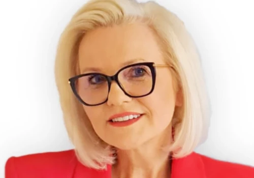 „Człowiek nie przestaje być wartościowy, gdy nie może pracować”. Psychoonkolog dr Mariola Kosowicz z NIO o życiu po raku