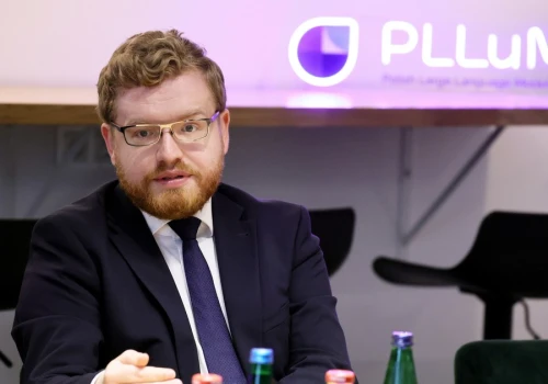Ministerstwo Cyfryzacji ujawnia plany rejestru AI. Ma powstać specjalna lista