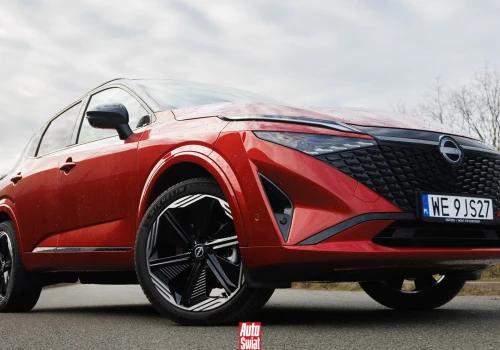 Nissan obciął ceny hybrydowego Qashqaia. Porównałem je z Toyotą, VW i Renault