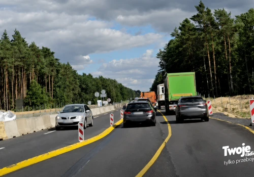 Zatory na DK10 Stargard-Szczecin. Przewoźnicy reagują na sytuację