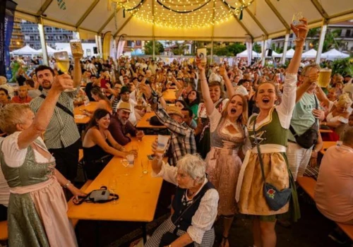 Oktoberfest w Puerto de la Cruz: Bawarskie święto na Teneryfie