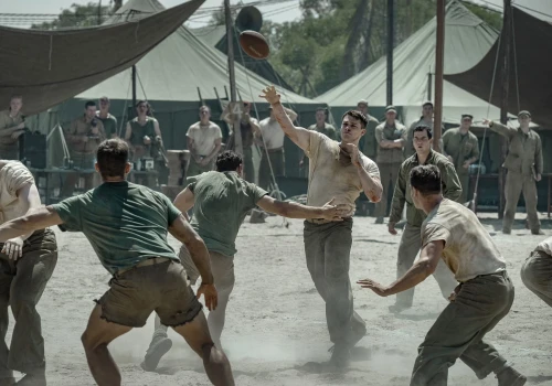 II-wojenny amerykański futbol na wielkim ekranie. Pierwsze zdjęcia z Mosquito Bowl