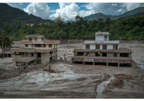 Tragiczny bilans powodzi w Nepalu. Wiadomo, ilu Polaków tam przebywa