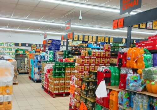 Niedziela handlowa 30 sierpnia. Biedronka i Lidl czynne dłużej