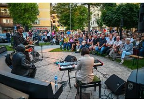 Koncert przy ławeczce Jerzego 