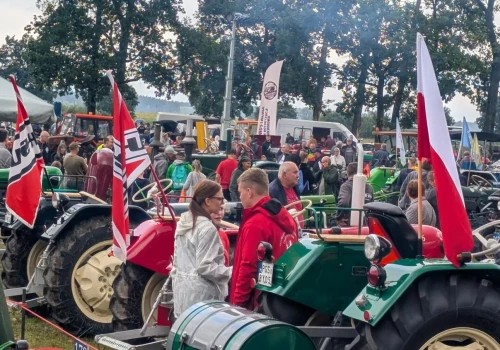 Takich ciągników na polach już nie zobaczysz. Perełki zjechały do Wilkowic