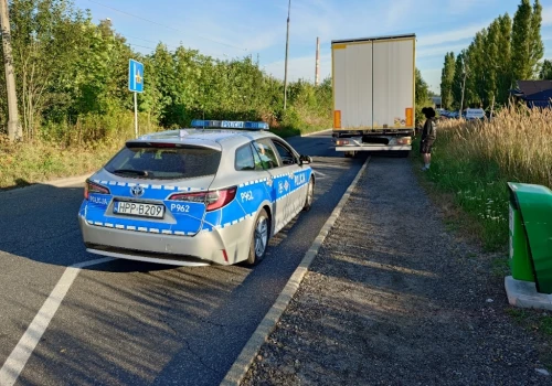 Z ostatniej chwili: Ciężarówką nie ustąpił pierwszeństwa motocykliście