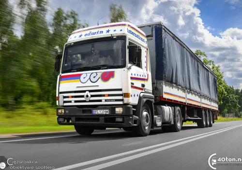 Renault Major od 23 lat w jednych rękach, w ciągłym użytku – Sesja Miesiąca 08/26