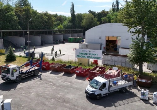 Materac, puszka po farbie, stary wentylator. Co zrobić z odpadami po wakacyjnych porządkach?