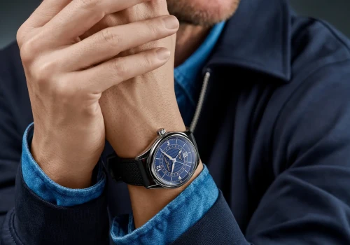 Frederique Constant Runabout Automatic GMT. Kwintesencja dostępnego luksusu