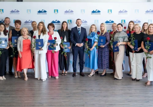 18 ciechanowskich nauczycieli z awansami