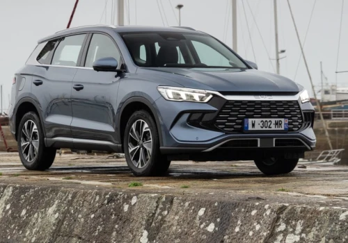 BYD Sealion 5 DM-i – rodzinny SUV z oszczędnym napędem hybrydowym