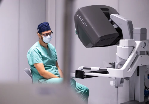 Nowoczesny robot znów pomaga ludziom. Wielki jubileusz