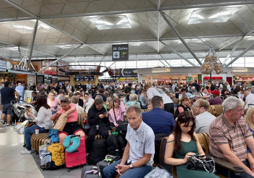 Gigantyczny tłok na lotniskach w ten weekend w UK