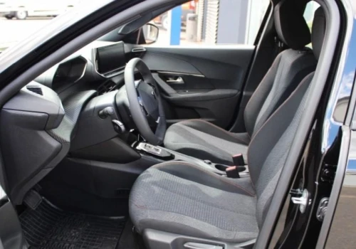 SUV Peugeota za 92 900 zł może być alternatywą dla Skody. Ma automat i pali 4,9 litra