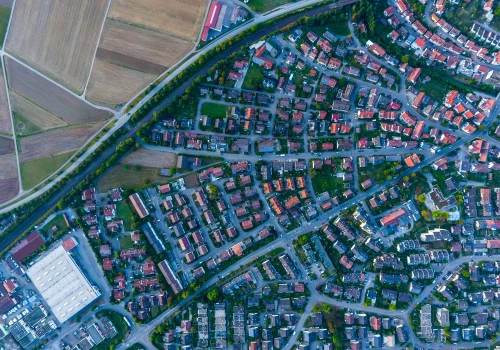 Koniec z warunkami zabudowy na telefon. Od 1 września ledwie co trzecia gmina ma gotowy plan