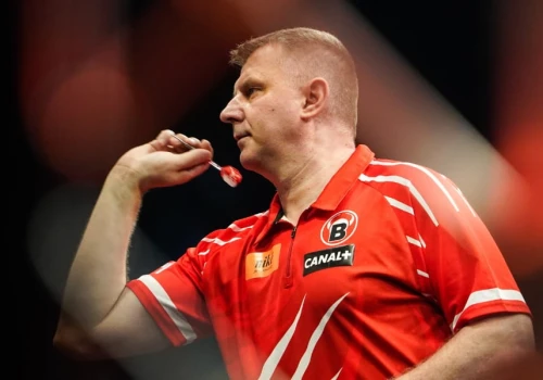 Dart: Krzysztof Ratajski z awansem w Budapeszcie! Polak przetrwał thriller z Callanem Rydzem