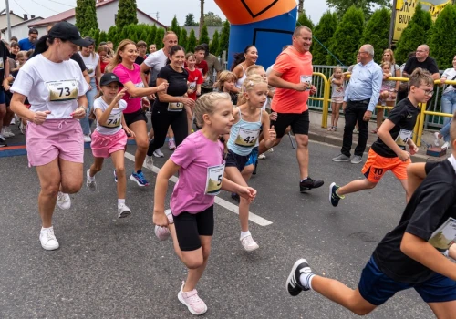 Rzgów. Biegali i maszerowali. Rywalizowały rodziny i sołectwa