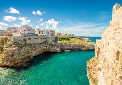 Region który trzeba zobaczyć ❗️Wycieczka do Apulii za 652 PLN 🌊 Loty z Warszawy i noclegi w Polignano a Mare 🇮🇹