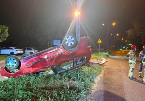 Dachowanie Toyoty na Żelaznej