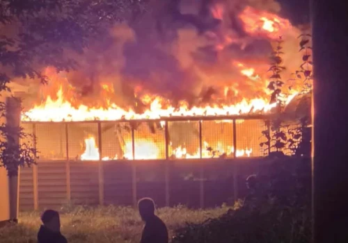 Pożar wiaty śmietnikowej przy ul. Kalinowej w Jaworznie