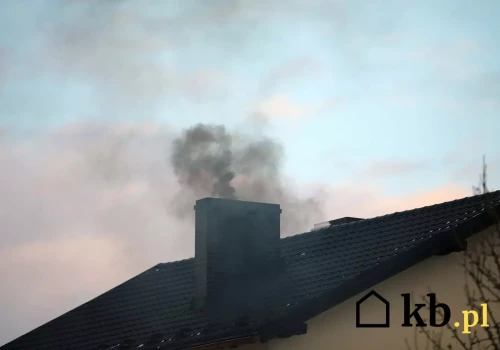 Ten dźwięk z komina powinien postawić domowników na nogi. Liczą się minuty