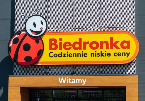 Biedronka zmienia godziny otwarcia. Tysiące sklepów będą działać dłużej