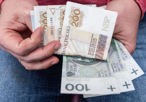 Nowa stawka PIT i wyższy próg podatkowy w drodze. Rząd podał szczegóły