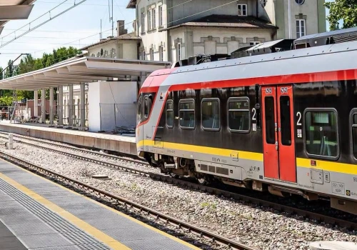 Zmiana rozkładu jazdy pociągów. Są nowe połączenia ŁKA