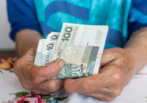 Waloryzacja emerytur 2027 coraz bliżej. Są pierwsze prognozy i kluczowe założenia