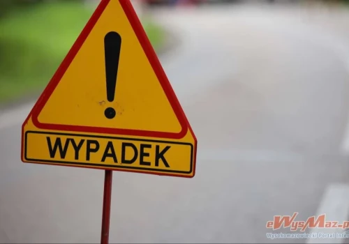 BMW uderzyło w Audi i ciężarową Scanię w Plewkach