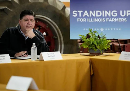 Gubernator Illinois napisał kolejny list do prezydenta USA. JB Pritzker staje w obronie farmerów, odczuwających skutki wojny z Iranem