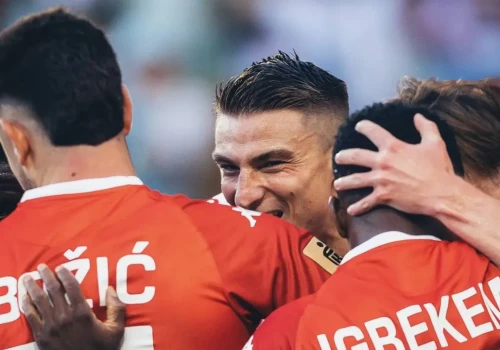 Spektakularny gol i triumf Wisły w derbach. Biała Gwiazda wygrywa w Krakowie