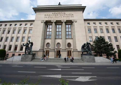 Ruszył studencki wyścig po dach nad głową. W Krakowie trwa walka o wolne mieszkania