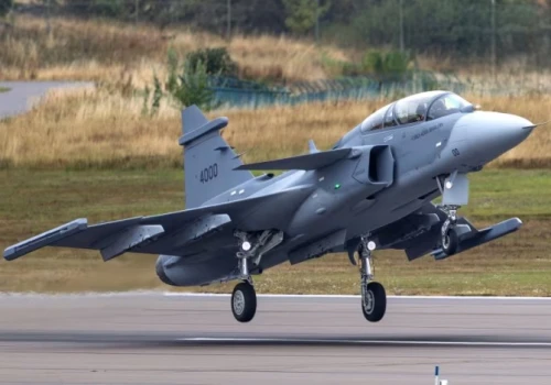 Saab JAS-39F Gripen oblatany
