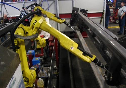 Dwadzieścia japońskich firm buduje wspólną AI dla robotów fabrycznych